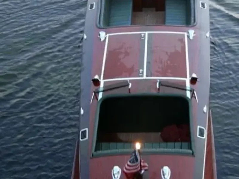 Hacker-craft-triple-cockpit-retrofit-by-lanéva-boats