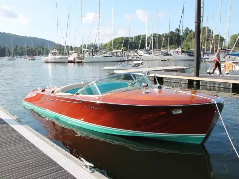 Riva Tritone electric