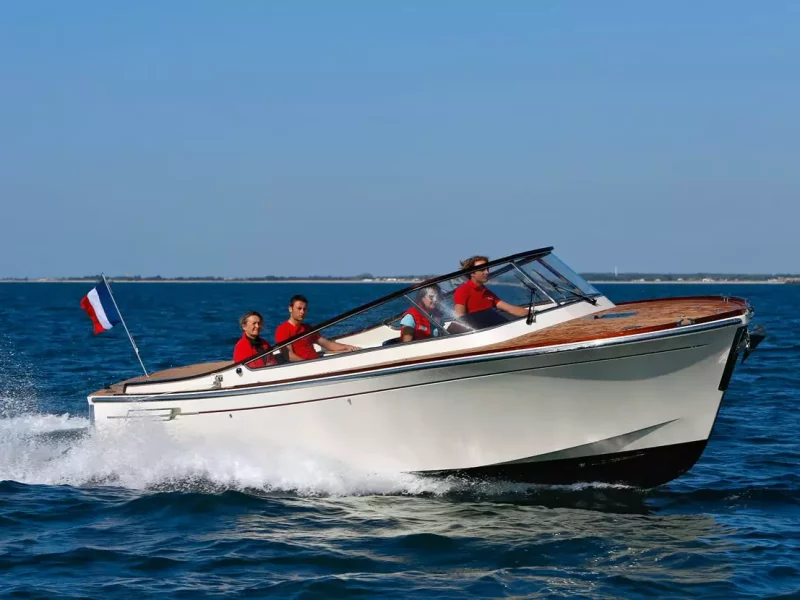 Tofinou-lady-jane-electric-retrofit-by-lanéva-boats