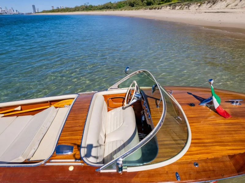 riva-super-florida-1959-classi-boat-retrofitted-to-electric-by-lanéva-boats