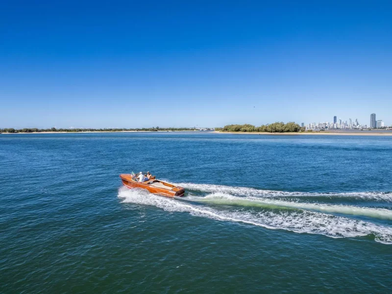 riva-super-florida-1959-classic-boat-retrofitted-to-electric-by-lanéva-boats